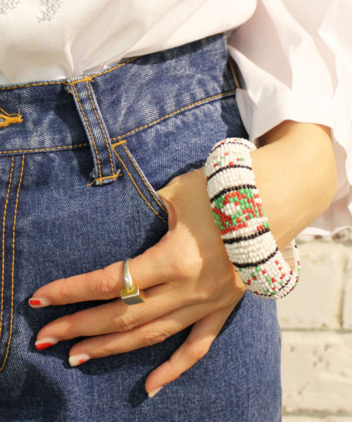 mystic（ミスティック）の「テーパードデニムパンツ（デニムパンツ・レディース・ブルー/ネイビー・2/1）」の4枚目の写真