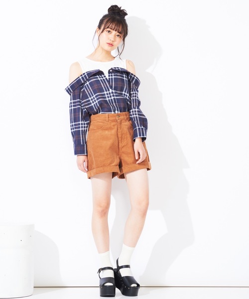 WEGO（ウィゴー）の「WEGO/コーデュロイハイウエストショートパンツ（その他パンツ・レディース・ブラック/アイボリー/キャメル/ワイン/ライトグレー・SMALL/MEDIUM/LARGE/X-SMALL）」の18枚目の写真