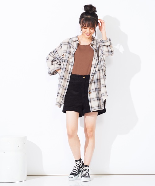 WEGO（ウィゴー）の「WEGO/コーデュロイハイウエストショートパンツ（その他パンツ・レディース・ブラック/アイボリー/キャメル/ワイン/ライトグレー・SMALL/MEDIUM/LARGE/X-SMALL）」の17枚目の写真