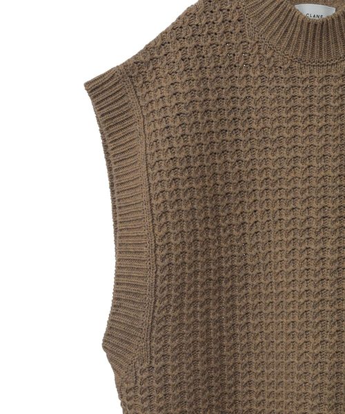 CLANE（クラネ）の「CABLE KNIT VEST（ニット/セーター・レディース・ブラック/ベージュ/アイボリー・1/2）」の9枚目の写真