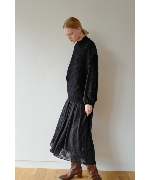 CLANE（クラネ）の「CABLE KNIT VEST（ニット/セーター・レディース・ブラック/ベージュ/アイボリー・1/2）」の13枚目の写真