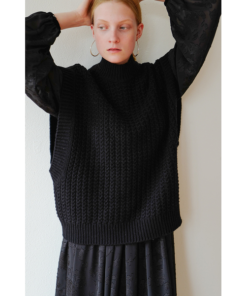 CLANE（クラネ）の「CABLE KNIT VEST（ニット/セーター・レディース・ブラック/ベージュ/アイボリー・1/2）」の15枚目の写真