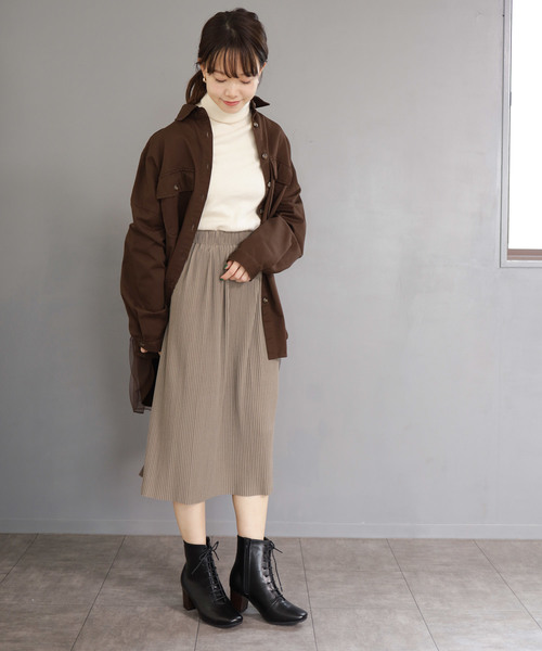 SESTO（セスト）の「リアルウッドヒールのスクエアトゥレースアップブーツ（ブーツ・レディース・ブラック/ダークブラウン/グレイッシュベージュ/アイボリー・LL/3L/S/M/L）」の17枚目の写真