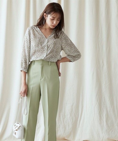 titivate(ティティベイト)の「センタープレスフレアパンツ(その他パンツ・レディース・ブラック/ベージュ/グリーン系その他/ダークオレンジ・M)」の18枚目の写真