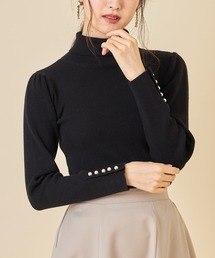 袖口パール付きタートルネックリブニットプルオーバー
