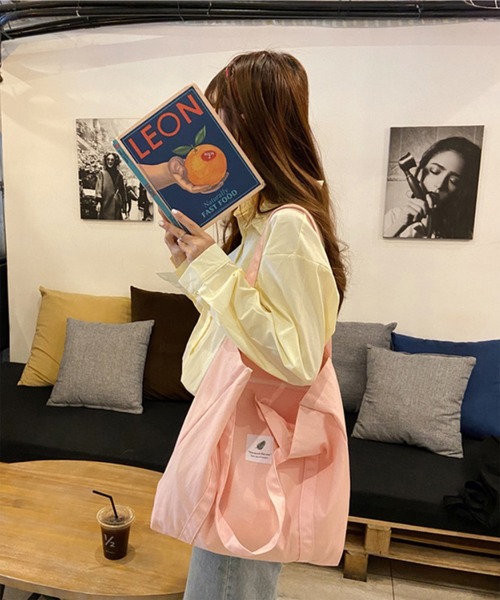 aimoha(アイモハ)の「キャンバス ロゴ トートバッグ(トートバッグ・レディース・ブラック/チョコ/グリーン/ピンク系その他/ピンク系その他2/ホワイト/イエロー/ライトブルー・FREE)」の22枚目の写真