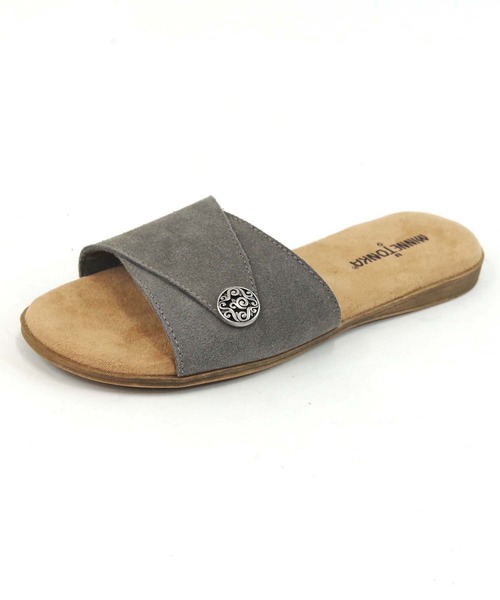 Minnetonka（ミネトンカ）の「MINNETONKA（ミネトンカ） / コンチョ スエード スライドサンダル FARRAH フラットサンダル（サンダル・レディース・ブラック/グレー/ストーン・6/8/5/7/9）」の11枚目の写真