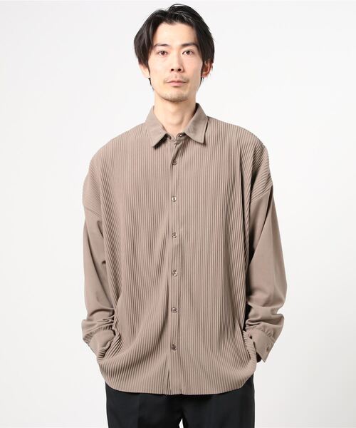 Bling Leads(ブリングリーズ)の「『Bling leads』オーバーサイズ プリーツシャツ(シャツ/ブラウス・レディース・ブラック/グレー/グレイッシュベージュ/グレイッシュブルー・MEDIUM/LARGE)」の18枚目の写真