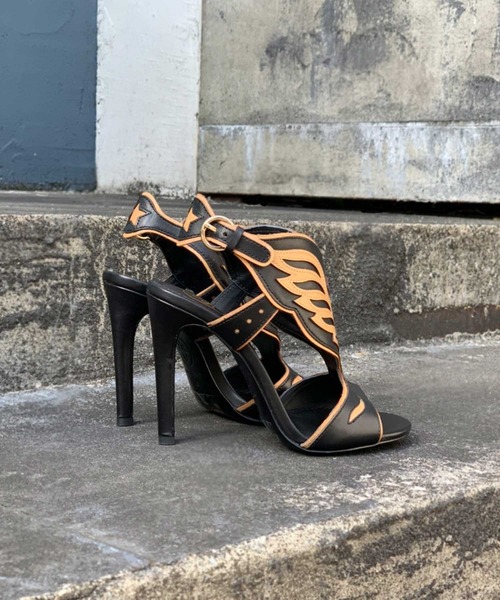 ASH（アッシュ）の「【GALAXY】ウエスタンサンダル（サンダル・レディース・ブラック/ベージュ・38/36/35/37）」の5枚目の写真