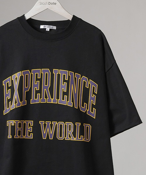 SlashDate(スラッシュデイト)の「オーバーサイズ ヘビーウェイト カレッジロゴ プリント Tシャツ/古着風(Tシャツ/カットソー・メンズ・ホワイト/ライトブルー/ブラック/グレー/グリーン/スモークピンク・M/L)」の3枚目の写真