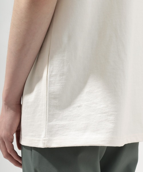 SlashDate(スラッシュデイト)の「オーバーサイズ ヘビーウェイト カレッジロゴ プリント Tシャツ/古着風(Tシャツ/カットソー・メンズ・ホワイト/ライトブルー/ブラック/グレー/グリーン/スモークピンク・M/L)」の7枚目の写真