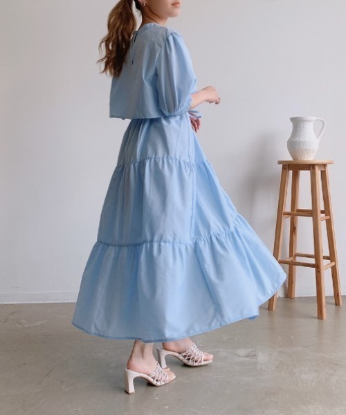 VANNIE U（ヴァニーユー）の「ハーフスリーブマルチWAYティアードワンピース｜ブラウス・キャミワンピース・ウエストリボン３点セット（ワンピース・レディース・ライトブルー/ベージュ/アイボリー・FREE）」の3枚目の写真