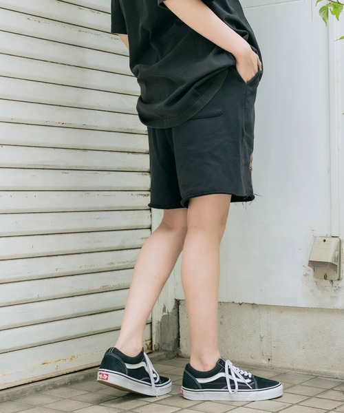 SAD REBORN DOLLS(サッドリボーンドルズ)の「SALUTE/サルーテ 2021ss angel shorts / SALUTE ハーフパンツ ショーツ(スウェットパンツ・メンズ・ブラック・M/L)」の6枚目の写真