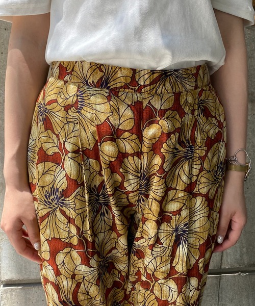 CAPRICIEUX LE'MAGE（カプリシューレマージュ）の「コットンドビーフラワーパンツ（その他パンツ・レディース・チャコールグレー/レッド系その他・FREE）」の8枚目の写真