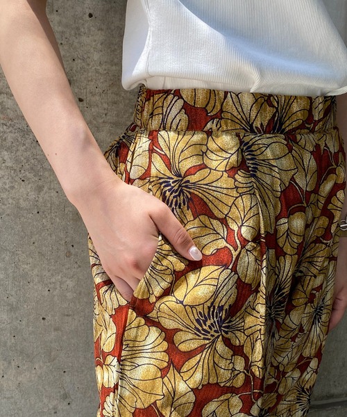 CAPRICIEUX LE'MAGE（カプリシューレマージュ）の「コットンドビーフラワーパンツ（その他パンツ・レディース・チャコールグレー/レッド系その他・FREE）」の10枚目の写真