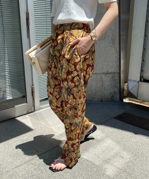 CAPRICIEUX LE'MAGE（カプリシューレマージュ）の「コットンドビーフラワーパンツ（その他パンツ・レディース・チャコールグレー/レッド系その他・FREE）」の13枚目の写真