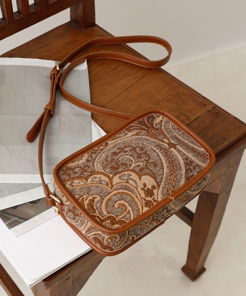 COLONY 2139（コロニートゥーワンスリーナイン）の「ジャガードスクエアショルダーバッグ（ショルダーバッグ・レディース・ブラック/ブラウン/ゼブラ/レオパード・FREE）」の6枚目の写真