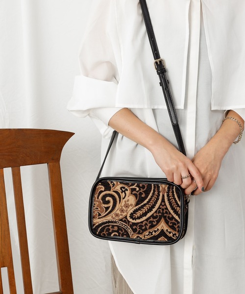 COLONY 2139（コロニートゥーワンスリーナイン）の「ジャガードスクエアショルダーバッグ（ショルダーバッグ・レディース・ブラック/ブラウン/ゼブラ/レオパード・FREE）」の21枚目の写真