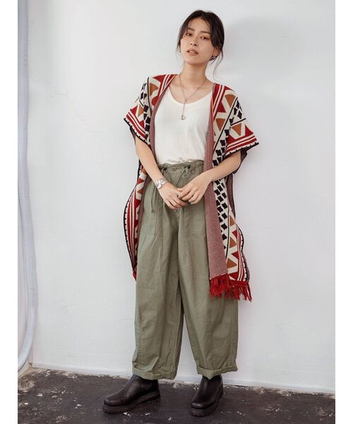 Ungrid（アングリッド）の「ビッグシルエットミリタリーパンツ（その他パンツ・レディース・ブラック/カーキ・SMALL/MEDIUM）」の13枚目の写真