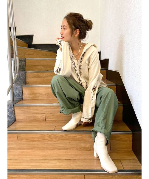 Ungrid（アングリッド）の「ビッグシルエットミリタリーパンツ（その他パンツ・レディース・ブラック/カーキ・SMALL/MEDIUM）」の21枚目の写真