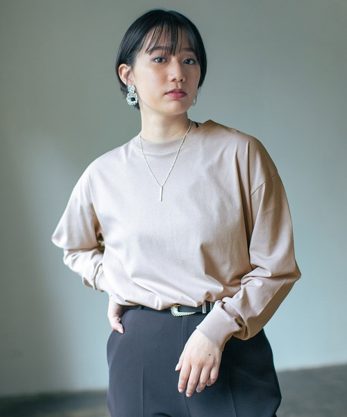 PAGEBOY（ページボーイ）の「サイドスリットベーシックロンT（Tシャツ/カットソー・レディース・ブラック/オフホワイト/グレイッシュベージュ/ライトブルー・FREE）」の17枚目の写真