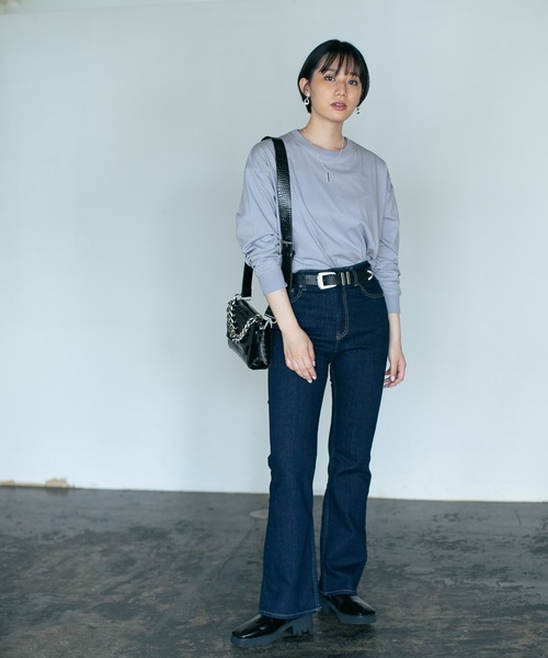 PAGEBOY（ページボーイ）の「サイドスリットベーシックロンT（Tシャツ/カットソー・レディース・ブラック/オフホワイト/グレイッシュベージュ/ライトブルー・FREE）」の19枚目の写真