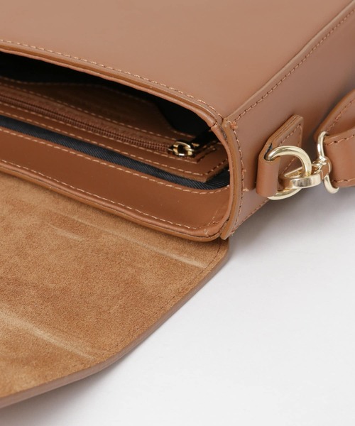 MARCO BIANCHINI(マルコビアンチーニ)の「MARCO BIANCHINI スクエアワイドショルダーバッグ(ショルダーバッグ・レディース・ブラック/グレー系その他/キャメル・ONE)」の16枚目の写真