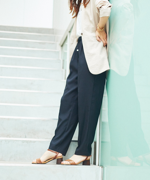 abahouse mavie(アバハウスマヴィ)の「ecru ストレッチツイルパンツ(その他パンツ・レディース・ブラック/ベージュ/アイボリー/カーキ/マスタード・38/36)」の8枚目の写真