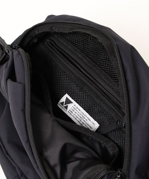 MAKAVELIC(マキャベリック)の「★MAKAVELIC★JADE E.P. WAIST BAG EVOLUTION(ボディバッグ/ウエストポーチ・メンズ・ブラック・FREE)」の13枚目の写真