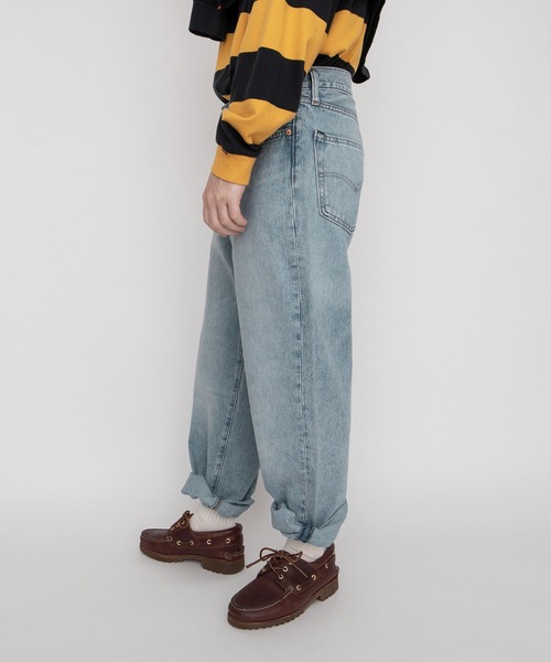 Levi's（リーバイス）の「STAY LOOSE DENIM SERVICE LIGHT（デニムパンツ・メンズ・ライトインディゴブルー・W28 L32/W29 L32/W30 L32/W31 L32/W32 L32/W33 L32/W34 L32/W36 L32）」の12枚目の写真