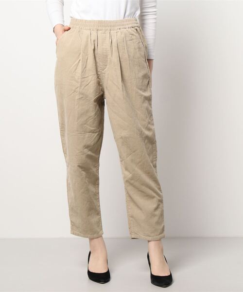 Samansa Mos2(サマンサ モスモス)の「細コーデュロイテーパードパンツ(その他パンツ・レディース・ダークブラウン/ベージュ/パープル/カーキ/ブルー/マスタード・フリ-)」の3枚目の写真