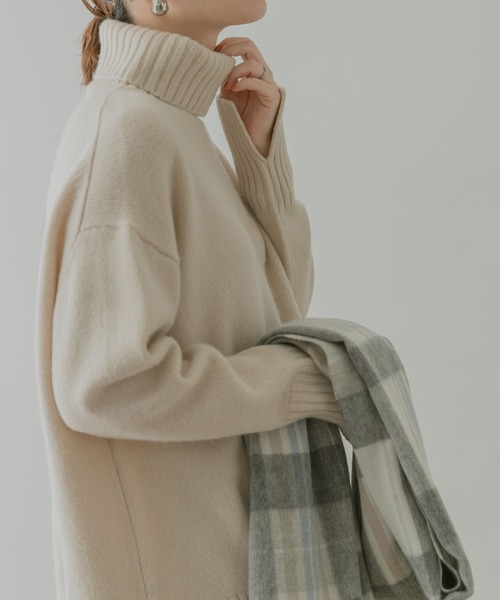 F by ROSSO（エフバイロッソ）の「F by ROSSO　ハミルトンラムズウールタートルニット（ニット/セーター・レディース・オリーブ/イエロー系その他/モカ/アイボリー・FREE）」の20枚目の写真