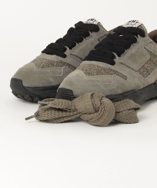 Nigel Cabourn（ナイジェルケーボン）の「Nigel Cabourn x Maison MIHARA YASUHIRO (ナイジェルケーボン×メゾン ミハラ ヤスヒロ)　RUNNING TRAINER-MILITARY /ランニングトレーナー - ミリタリー（スニーカー・メンズ・グリーン・41/42/43）」の2枚目の写真