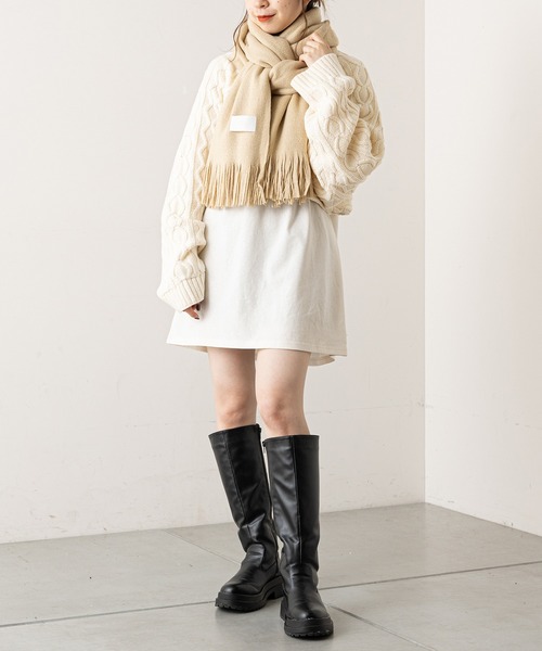 Chico(チコ)の「ラメフリンジストール(マフラー・レディース・ベージュ/グレー/ピンク・FREE)」の10枚目の写真