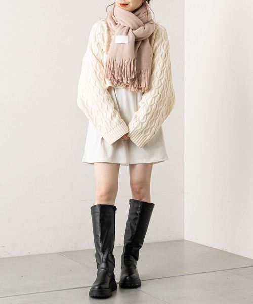 Chico(チコ)の「ラメフリンジストール(マフラー・レディース・ベージュ/グレー/ピンク・FREE)」の12枚目の写真