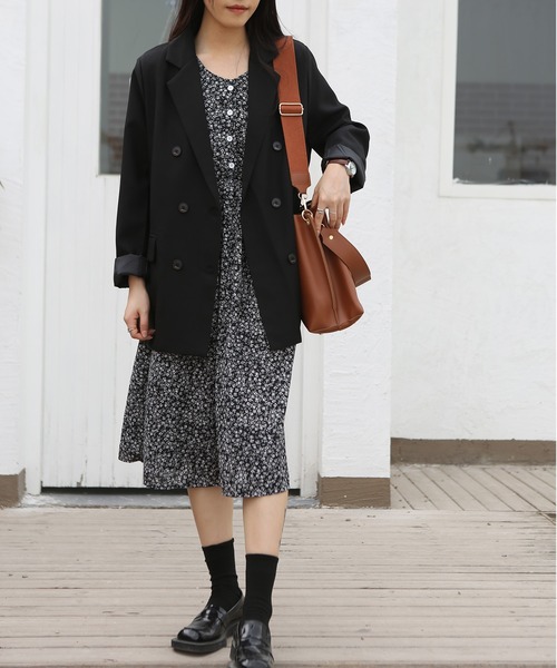 MAISON DE THERESE(メゾン ド テレーズ)の「テーラードジャケット(テーラードジャケット・レディース・ブラック・SMALL/MEDIUM/LARGE/X-LARGE/XX-LARGE)」の4枚目の写真
