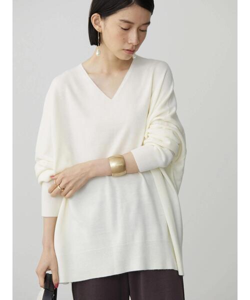 AMERICAN HOLIC（アメリカンホリック）の「Vネックフワフワニットプルオーバー（ニット/セーター・レディース・アイボリー/モカ/オリーブ/テラコッタ/グレー系その他2/ブラック・M/L/S）」の2枚目の写真