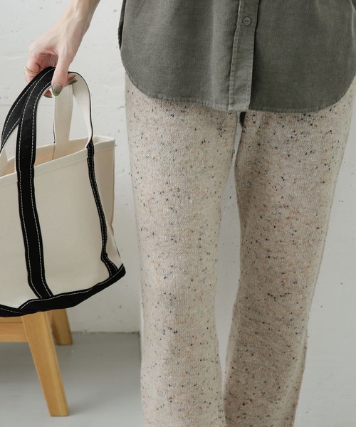 URBAN RESEARCH DOORS(アーバンリサーチドアーズ)の「ネップニットパンツ(その他パンツ・レディース・ベージュ/グレー・38/36)」の2枚目の写真