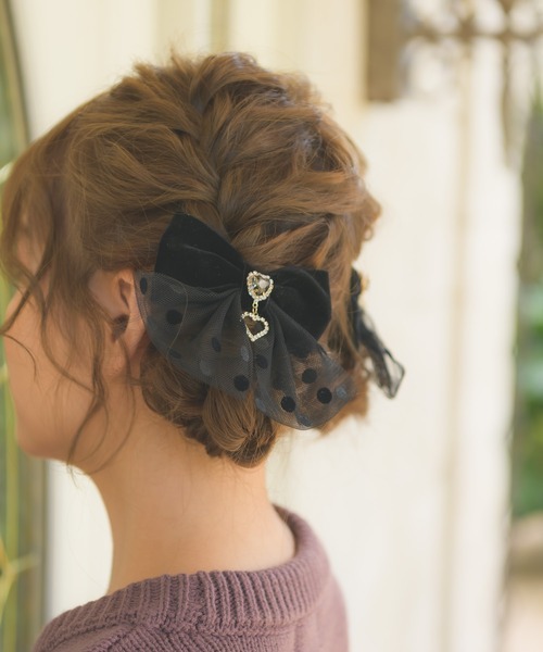 ROJITA(ロジータ)の「ドットチュールリボンヘアクリップSET(バレッタ/ヘアクリップ・レディース・ブラック・FREE)」の3枚目の写真