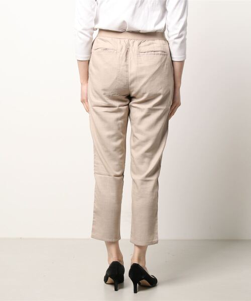 GIORDANO（ジョルダーノ）の「[ GIORDANO ] テーパードイージーストレッチアンクルパンツ（スウェットパンツ・レディース・カーキ/ブラック/グレー・SMALL/LARGE/X-LARGE/MEDIUM）」の4枚目の写真