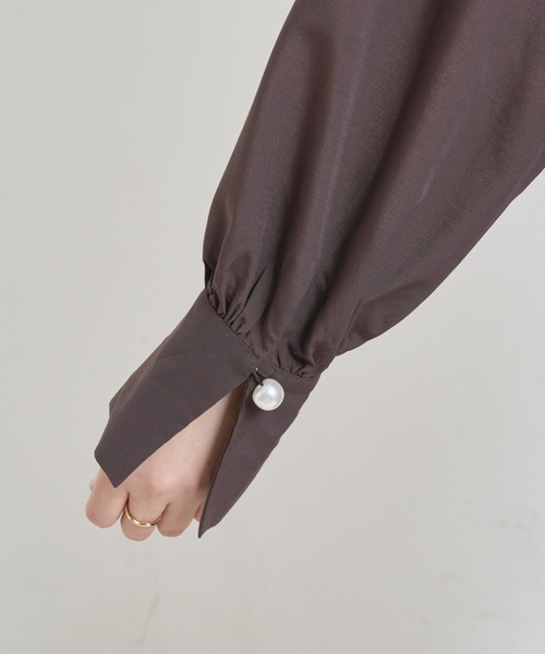 natural couture（ナチュラルクチュール）の「【WEB限定】osonoポイントパール釦ワンピース（ワンピース・レディース・パープル/ブラウン/グレー/オフホワイト/カーキ/ストライプ・FREE）」の19枚目の写真