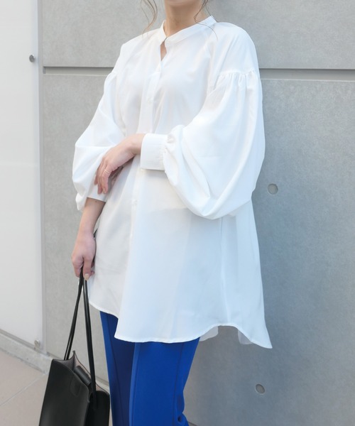 CORNERS（コーナーズ）の「ボリュームスリーブバンドカラーブラウス（シャツ/ブラウス・レディース・オフホワイト/イエロー/アイボリー/グリーン/ブラック/ライトグレー/ブルー/ネイビー・M）」の20枚目の写真