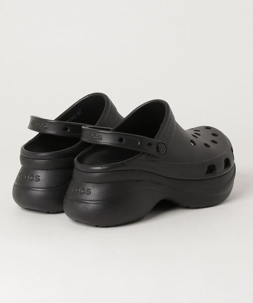 crocs（クロックス）の「crocs: クロックス クラシック ベイ クロッグ classic bae clog（サンダル・レディース・ホワイト/ブラック・24/23）」の4枚目の写真