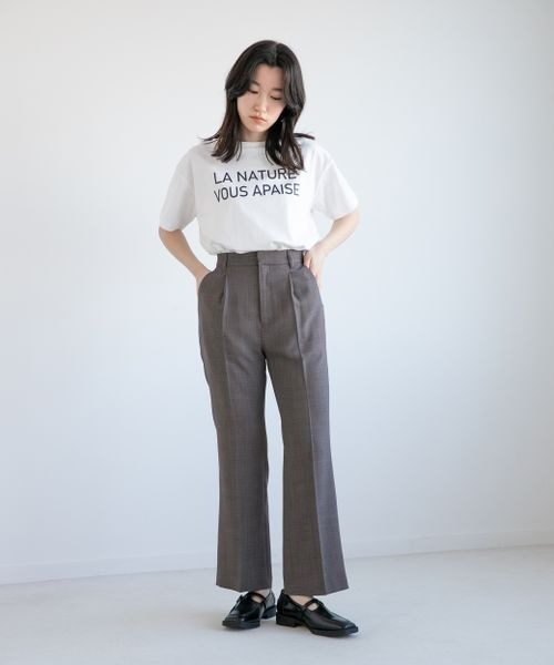 LOWRYS FARM（ローリーズファーム）の「ロゴプリントＴシャツ　267764（Tシャツ/カットソー・レディース・アイボリー/オフホワイト/チャコールグレー/グリーン・FREE）」の6枚目の写真