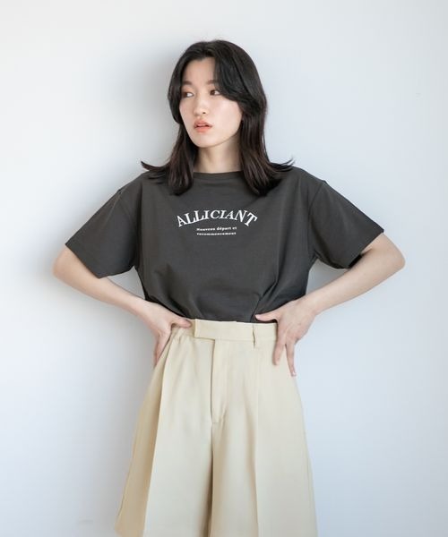 LOWRYS FARM（ローリーズファーム）の「ロゴプリントＴシャツ　267764（Tシャツ/カットソー・レディース・アイボリー/オフホワイト/チャコールグレー/グリーン・FREE）」の10枚目の写真