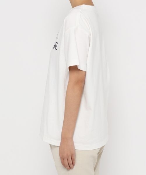 LOWRYS FARM（ローリーズファーム）の「ロゴプリントＴシャツ　267764（Tシャツ/カットソー・レディース・アイボリー/オフホワイト/チャコールグレー/グリーン・FREE）」の12枚目の写真