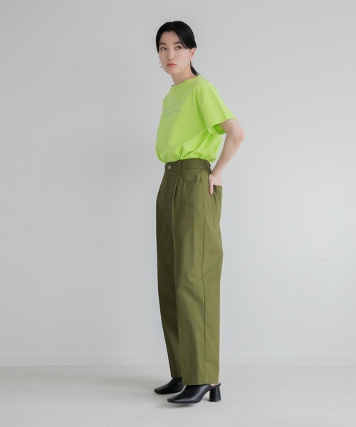 LOWRYS FARM（ローリーズファーム）の「ロゴプリントＴシャツ　267764（Tシャツ/カットソー・レディース・アイボリー/オフホワイト/チャコールグレー/グリーン・FREE）」の22枚目の写真