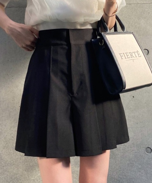 one after another NICE CLAUP(ワンアフターアナザーナイスクラップ)の「プリーツキュロット(その他パンツ・レディース・ブラック/ネイビー/アイボリー/チェック・FREE)」の2枚目の写真