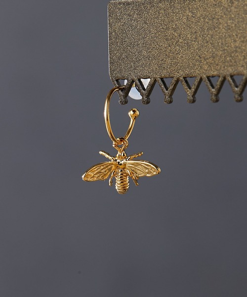 ear PAPILLONNER（イアパピヨネ）の「(WEB限定) シルバー９２５　ラッキーBeeピアス（ピアス（両耳用）・レディース・シルバー/ゴールド・FREE）」の11枚目の写真