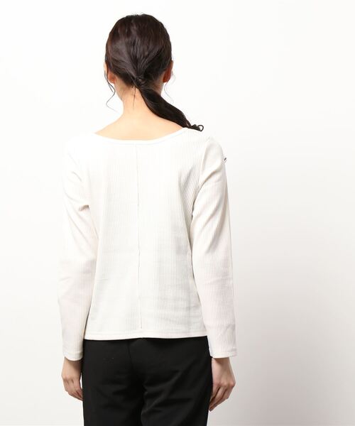 ehka sopo（エヘカソポ）の「スクエア／クルーネック前後着カットソー（Tシャツ/カットソー・レディース・ブラック/ベージュ/キナリ・ﾌﾘ-）」の5枚目の写真